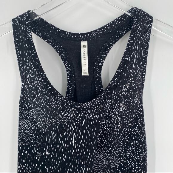 Black and white Fabletics athletic top size XS - Picture 4 of 6